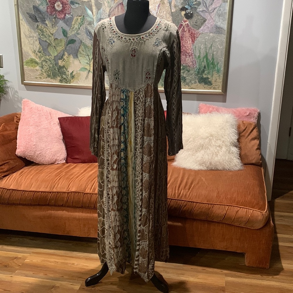 Beautiful Mixed Prints Maxi Dress